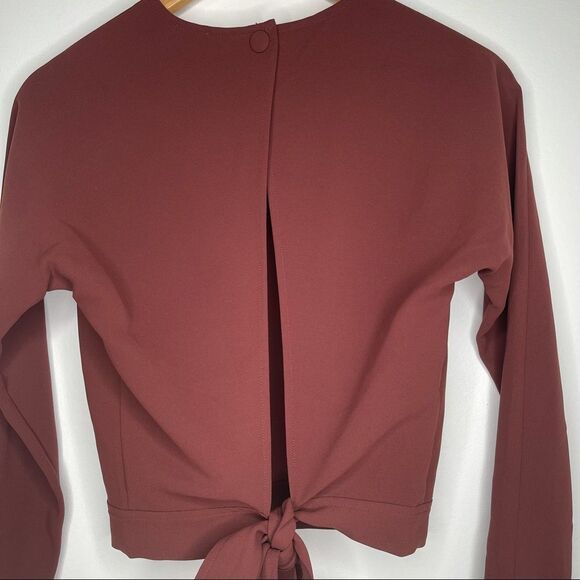 Wilfred Laon Long Sleeve Open Back Blouse in Truffle XS - Picture 9 of 9